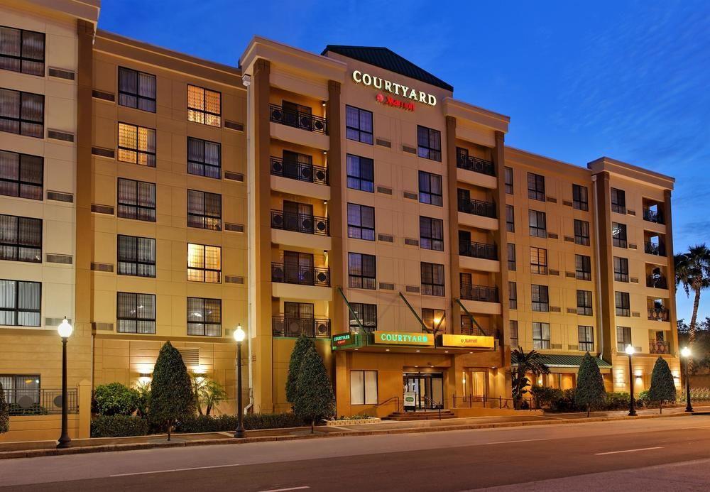Courtyard Tampa Downtown Hotel Exterior photo