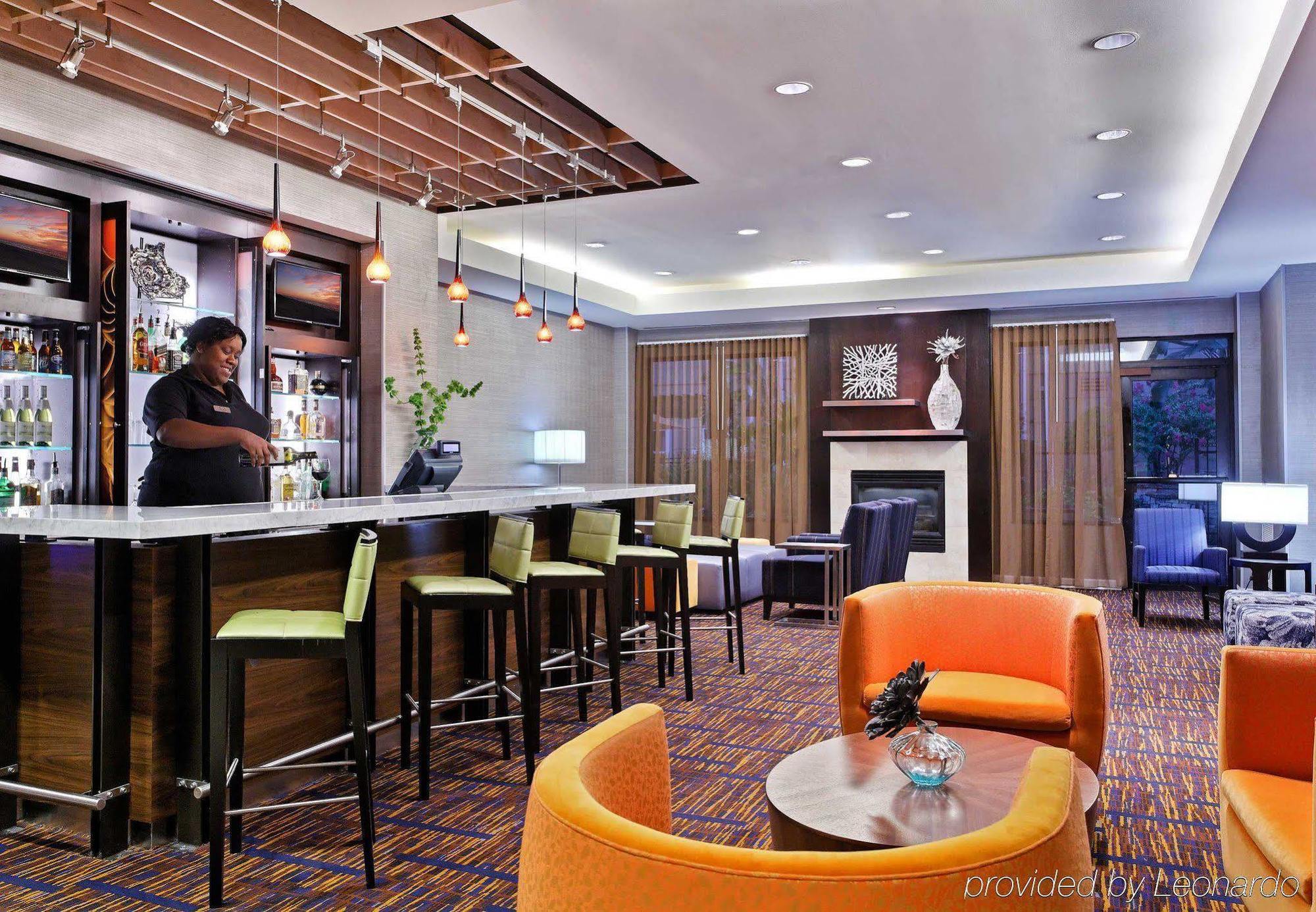 Courtyard Tampa Downtown Hotel Exterior photo